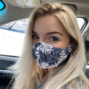 100% Breathable Cotten and mesh (lace) face mask